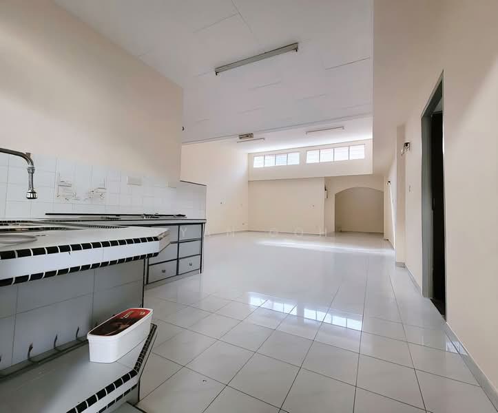 Semi-Detached House for Sale in Taman Free School (Jelutong) - Qyan Goh - Kitchen - PropertyGuru.com.my