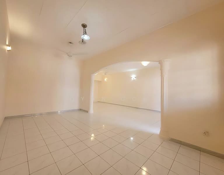 Semi-Detached House for Sale in Taman Free School (Jelutong) - Qyan Goh - Living Room - PropertyGuru.com.my