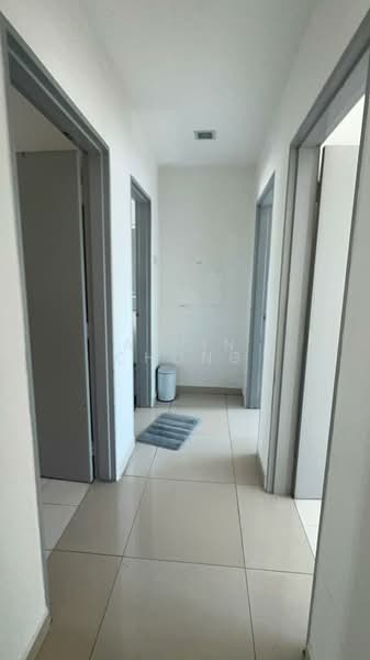 Kondominium untuk Disewa di Casa Idaman - Alvin Chong - Corridor - PropertyGuru.com.my