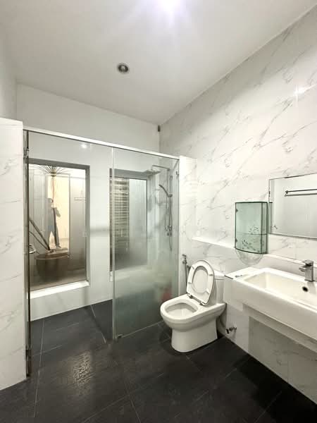 Semi-Detached House for Sale in Taman Menglembu Timur (Menglembu) - Levi Chong - PropertyGuru.com.my