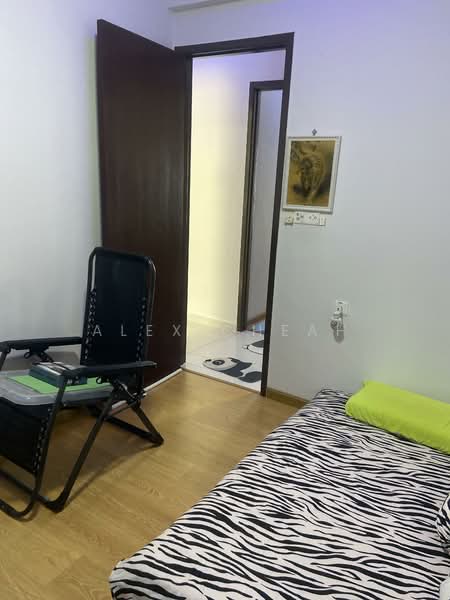 Condominium for Sale at Royal Strand @ Country Garden Danga Bay - Alex Cheah - Bedroom - PropertyGuru.com.my