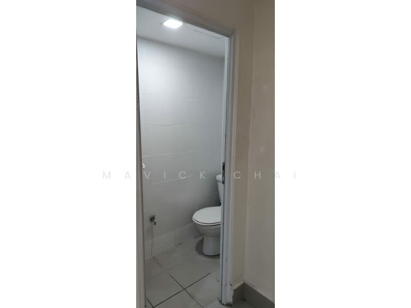 Condominium for Sale at Royalle Condominium - Mavick Chai - Bathroom - PropertyGuru.com.my