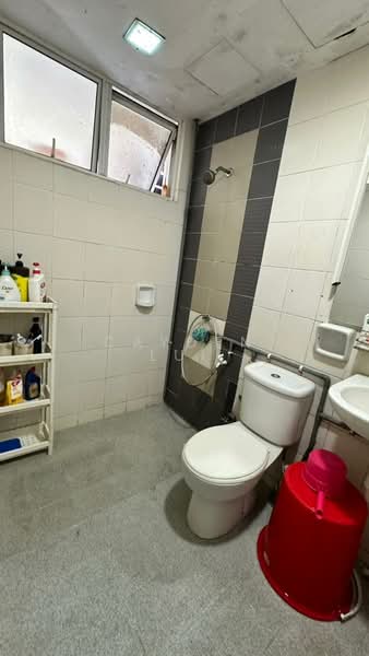 Banjaria Court untuk Untuk Dijual - RM 399,000, Mac 2026 - Bathroom - PropertyGuru.com.my