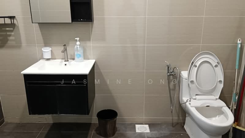 2-storey Terraced House for Rent in Bandar Indahpura (Kulai) - Jasmine Ong - Bathroom - PropertyGuru.com.my
