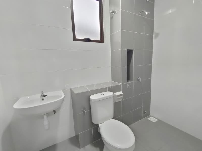 Terraced House for Rent in Eco Grandeur (Puncak Alam) - Chee Hin - Bathroom - PropertyGuru.com.my