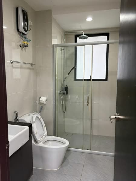 For Sale - Bay Point @ Country Garden Danga Bay