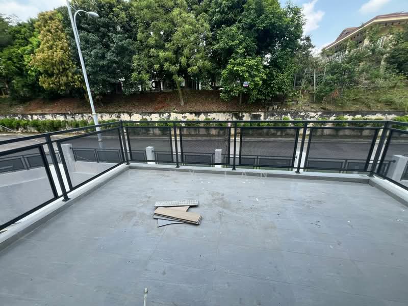 Hillview Residence Kajang untuk Untuk Dijual - RM 1,450,000, Mac 2026 - Balcony - PropertyGuru.com.my