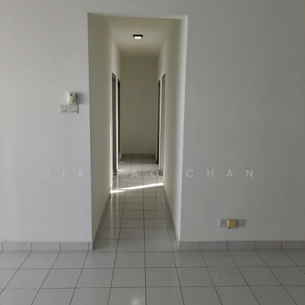 Apartment for Rent at Residensi Idaman - Jia Hao Chan - Corridor - PropertyGuru.com.my