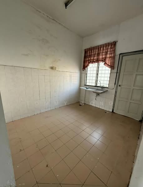2-storey Terraced House for Sale in Taman Lestari Putra (Seri Kembangan) - Tommy Wong - PropertyGuru.com.my