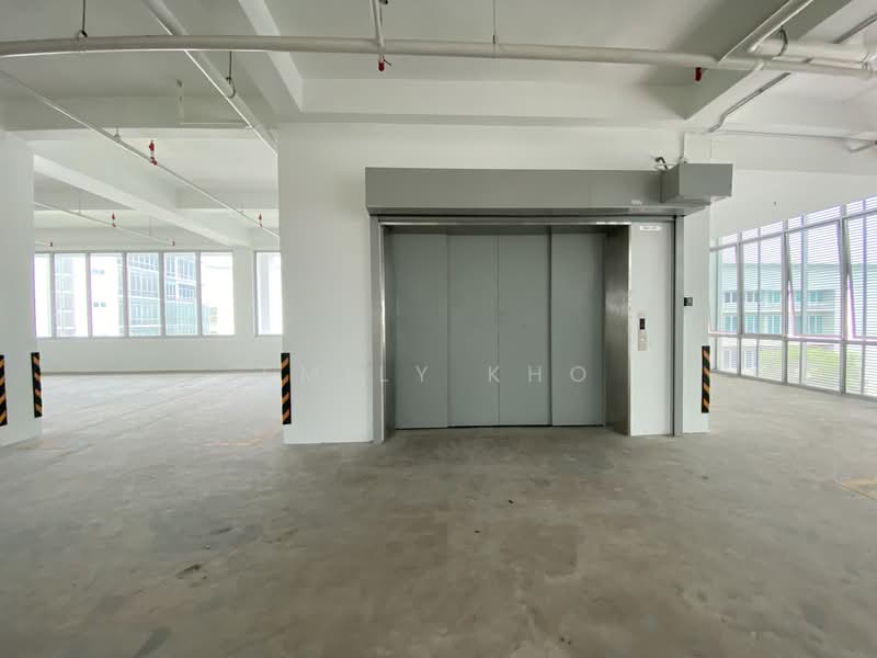 Warehouse for Rent in Shah Alam (Selangor) - Emily Kho - Car Park - PropertyGuru.com.my