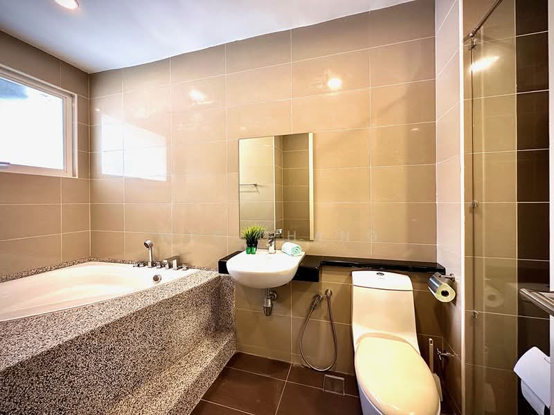 Surian Residences untuk Untuk Dijual - RM 1,650,000, Mac 2026 - Bathroom - PropertyGuru.com.my