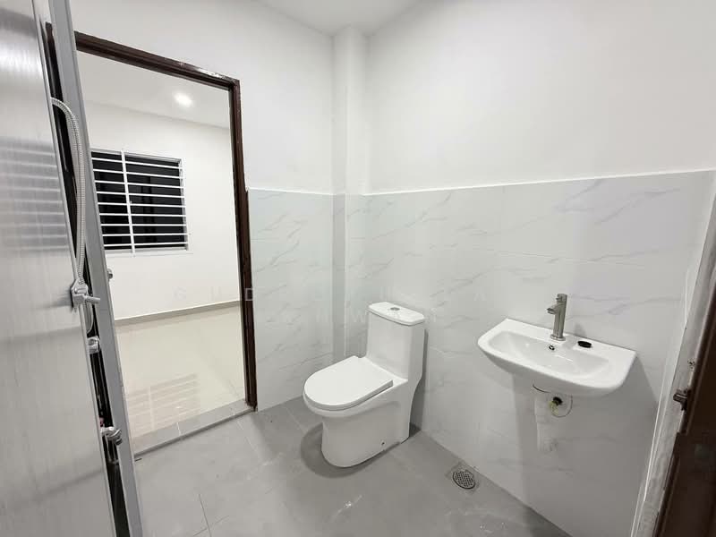 Taman Delima @ Kajang untuk Untuk Disewa - RM 1,450 /bulan, Mac 2026 - Bathroom - PropertyGuru.com.my