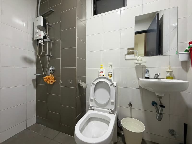 Condominium for Sale at Legendview - Danny Wong - Bathroom - PropertyGuru.com.my