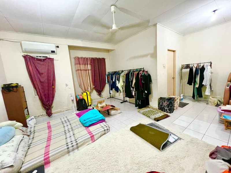 2-storey Terraced House for Sale in Taman Sutera (Kajang) - Gudrotullah Ikhwan - Bedroom - PropertyGuru.com.my