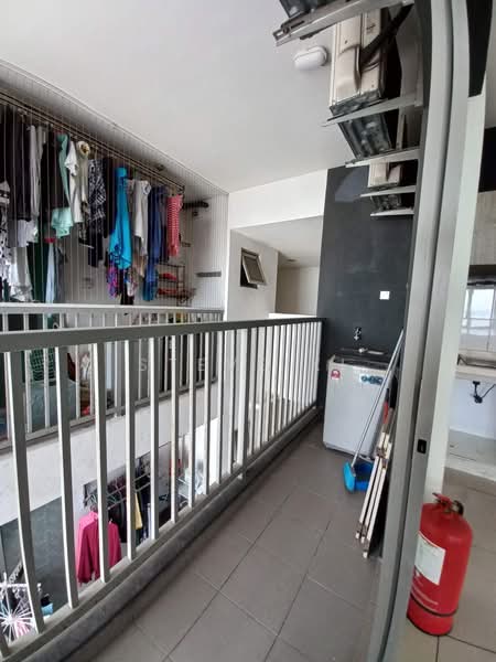 The Edge Residence untuk Untuk Dijual - RM 350,000, Mac 2026 - Balcony - PropertyGuru.com.my