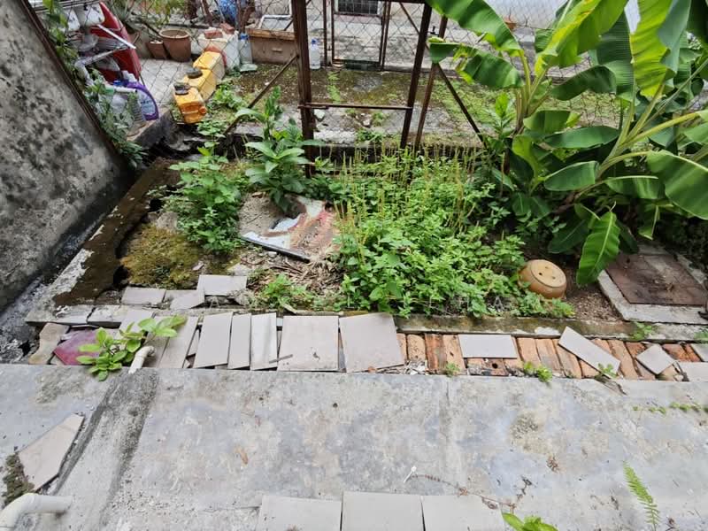 2-storey Terraced House for Sale in Ampang (Kuala Lumpur) - Syamsul Ilham - Garden - PropertyGuru.com.my