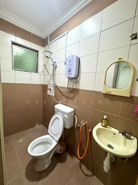 Taman Kosas untuk Untuk Dijual - RM 640,000, Mac 2026 - Bathroom - PropertyGuru.com.my