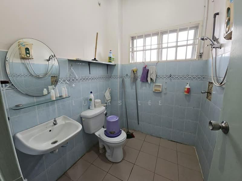 Terraced House for Sale in Johor Bahru (Johor) - Lucas Lee - Bathroom - PropertyGuru.com.my