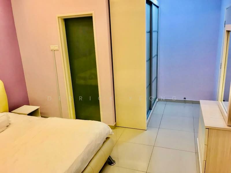 Condominium for Sale at The Zest @ Kinrara 9 - Derrick Yeong - Bedroom - PropertyGuru.com.my