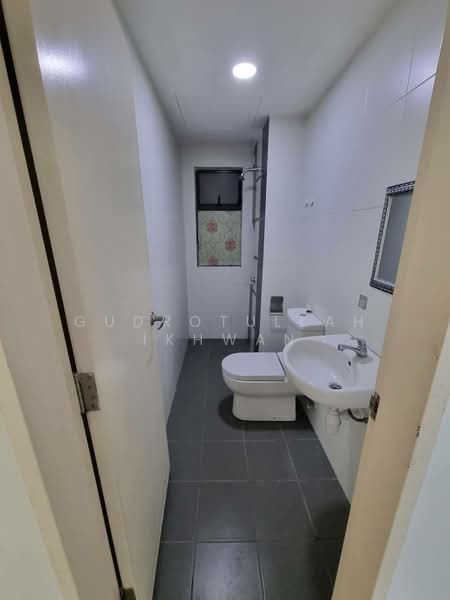 Service Residence for Rent at Zeva @ Equine South - Gudrotullah Ikhwan - Bathroom - PropertyGuru.com.my