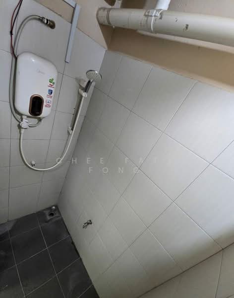 Flat for Sale at PPR Desa Rejang - Chee Fatt Fong - Bathroom - PropertyGuru.com.my