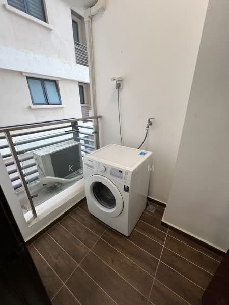 Condominium for Rent at Amberside @ Country Garden Danga Bay - Ken Sim - Balcony - PropertyGuru.com.my