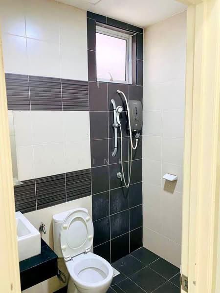 Horizon Residence (Dwi Mutiara) untuk Untuk Disewa - RM 1,800 /bulan, Mac 2026 - Bathroom - PropertyGuru.com.my