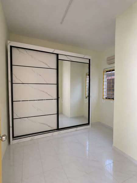 Rumah Flat untuk Dijual di Lembah Maju Flat (RP1 RP2 RP3 RP4) - Firdaus Dauz - PropertyGuru.com.my