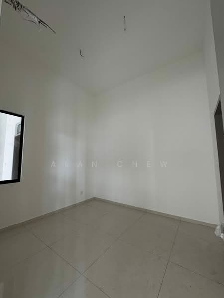 Cluster House for Sale in Taman Mount Austin (Tebrau) - Alan Chew - PropertyGuru.com.my