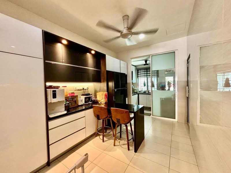 2-storey Terraced House for Sale in Shah Alam (Selangor) - Syamsul Ilham - Kitchen - PropertyGuru.com.my