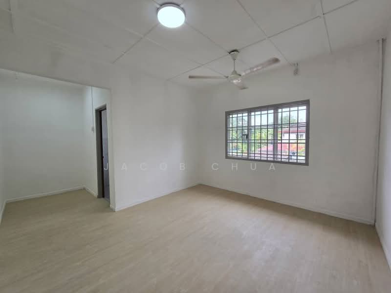 Rumah Teres 2 Tingkat untuk Dijual di Johor Bahru (Johor) - Jacob Chua - Living Room - PropertyGuru.com.my