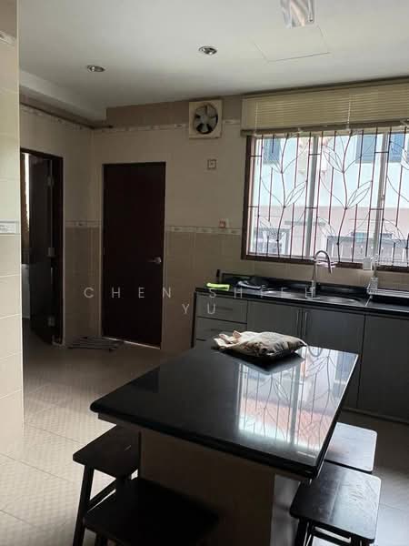 Taman Impian Emas untuk Untuk Dijual - RM 1,300,000, Mac 2026 - Kitchen - PropertyGuru.com.my