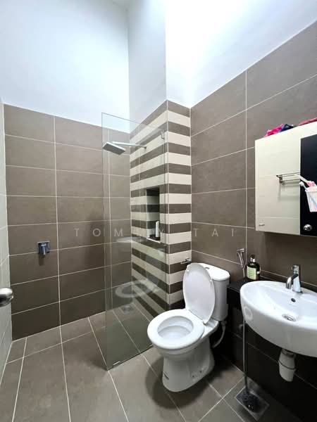 2-storey Terraced House for Sale in Bandar Seri Alam (Masai) - Tommy Tai - Bathroom - PropertyGuru.com.my