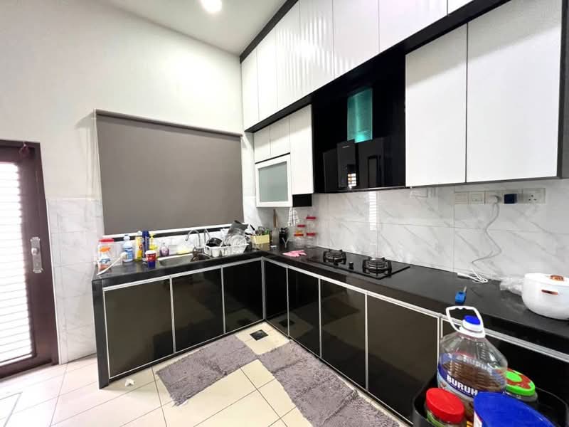2-storey Terraced House for Sale in Bandar Seri Alam (Masai) - Tommy Tai - Kitchen - PropertyGuru.com.my