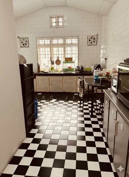 Lorong kempas prime double storey untuk Untuk Dijual - RM 850,000, Mac 2026 - Kitchen - PropertyGuru.com.my