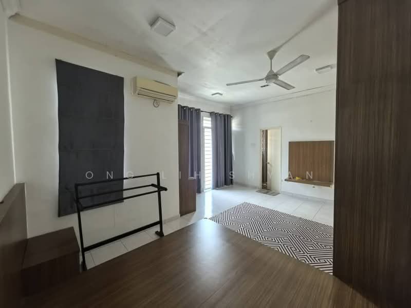 Taman Mutiara Rini untuk Untuk Dijual - RM 818,000, Mac 2026 - Living Room - PropertyGuru.com.my