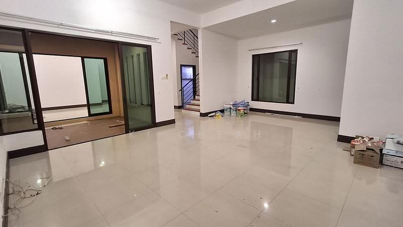 Semi-Detached House for Rent in Desa Sri Hartamas (Sri Hartamas) - KL Cheah - Living Room - PropertyGuru.com.my