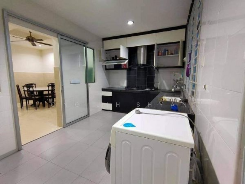 2-storey Terraced House for Sale in Taman Seri Orkid (Skudai) - Ong Lih Shyan - Kitchen - PropertyGuru.com.my