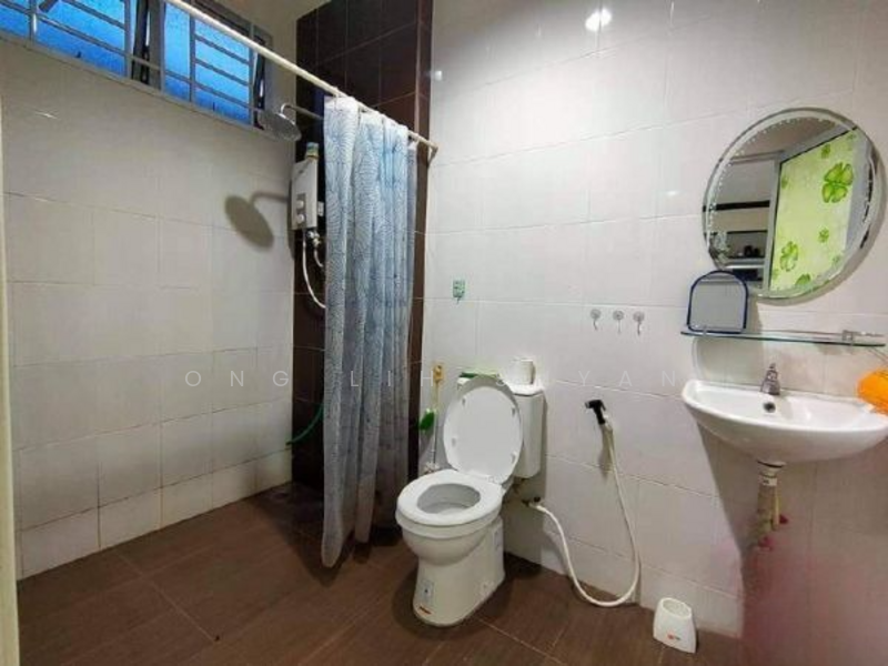 2-storey Terraced House for Sale in Taman Seri Orkid (Skudai) - Ong Lih Shyan - Bathroom - PropertyGuru.com.my