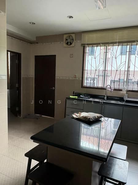 2-storey Terraced House for Sale in Johor Bahru (Johor) - Jong Chen - Kitchen - PropertyGuru.com.my