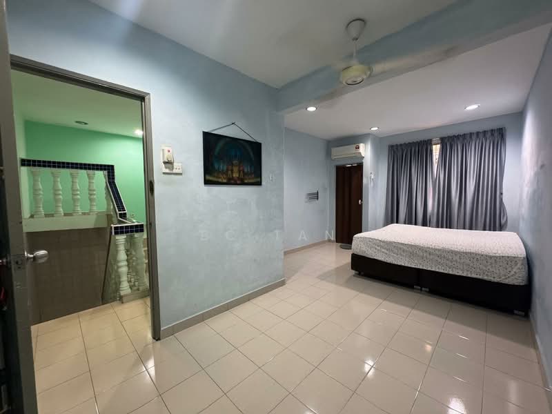 Bandar Menjalara untuk Untuk Disewa - RM 2,800 /bulan, Mac 2026 - Bedroom - PropertyGuru.com.my