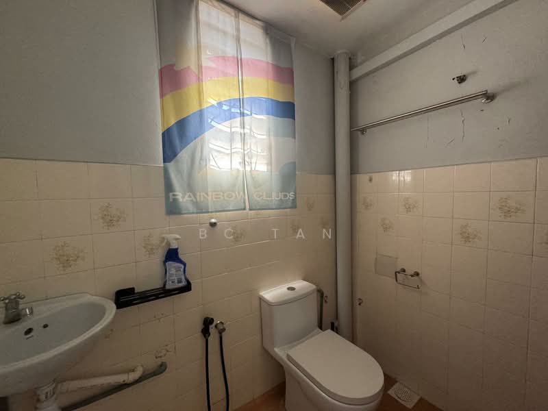 Bandar Menjalara untuk Untuk Disewa - RM 2,800 /bulan, Mac 2026 - Bathroom - PropertyGuru.com.my