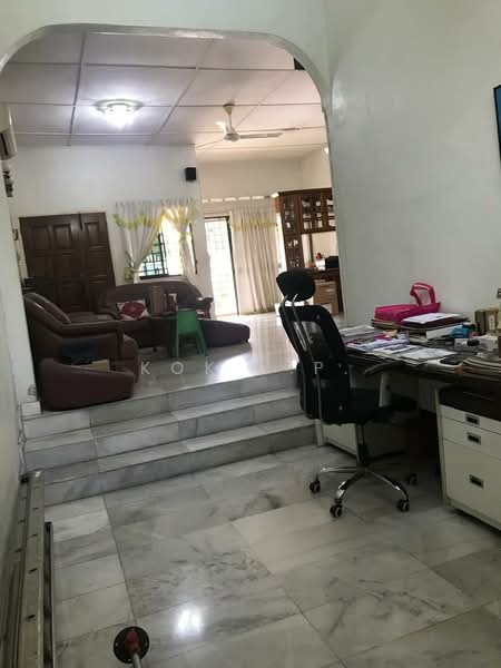 1-storey Terraced House for Sale in Taman Meru (Klang) - Kok YP - Living Room - PropertyGuru.com.my