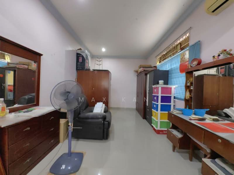 Taman Pelangi untuk Untuk Dijual - RM 1,350,000, Mac 2026 - Living Room - PropertyGuru.com.my