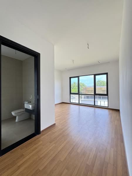 Sunway Lenang Heights untuk Untuk Dijual - RM 2,950,000, Mac 2026 - Bathroom - PropertyGuru.com.my