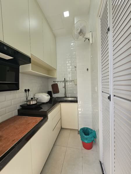 Emerald Hill untuk Untuk Dijual - RM 930,000, Mac 2026 - Kitchen - PropertyGuru.com.my