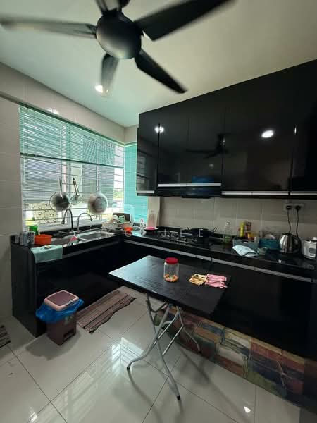 Taman bukit berangan ria kota samarahan untuk Untuk Dijual - RM 800,000, Mac 2026 - Kitchen - PropertyGuru.com.my