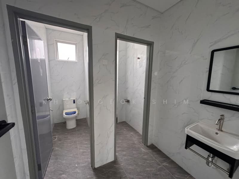 Detached Factory for Rent in Taman Putra Perdana (Puchong) - Elaine Khoo - Bathroom - PropertyGuru.com.my