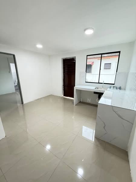 1-storey Terraced House for Sale in Taman Rinting (Masai) - Abby Ting - Kitchen - PropertyGuru.com.my