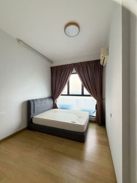 Royal Strand @ Country Garden Danga Bay untuk Untuk Disewa - RM 3,200 /bulan, Mac 2026 - Bedroom - PropertyGuru.com.my